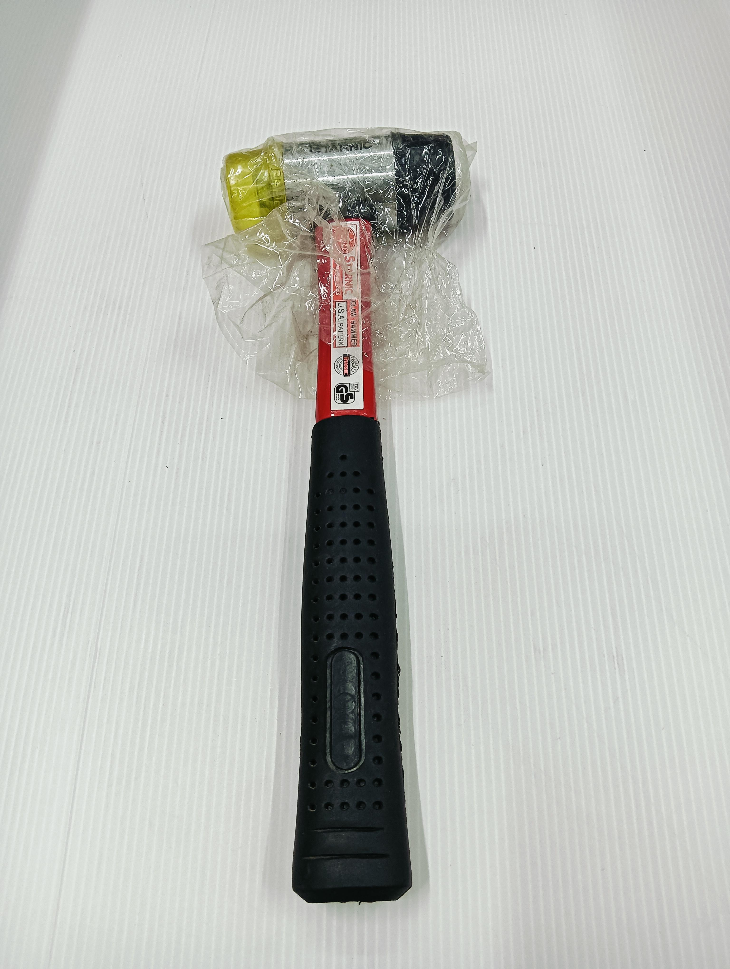 ค้อน 2in1 ด้ามไฟเบอร์กลาส KSD CSN-7330-40 ค้อน 2in1 ด้ามไฟเบอร์กลาส KSD CSN-7330-40 - ดำรงค์โฮมพลัส