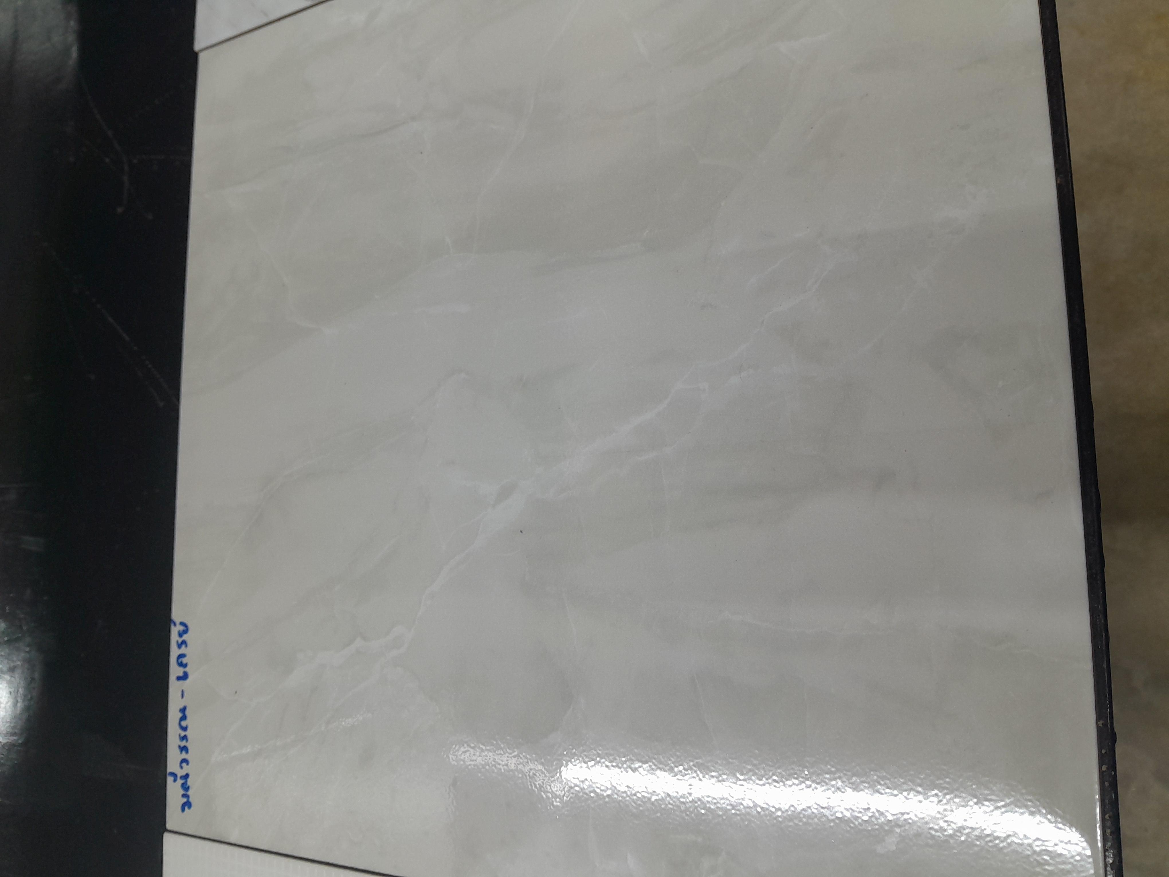 EUROPA กระเบื้องมณีวรรณ-เกรย์ 40*40 (NA) (6 Pieces/Box, 1 Box: 1 M2) EUROPA กระเบื้องมณีวรรณ-เกรย์ 40*40 (NA) (6 Pieces/Box, 1 Box: 1 M2) - ดำรงค์โฮมพลัส