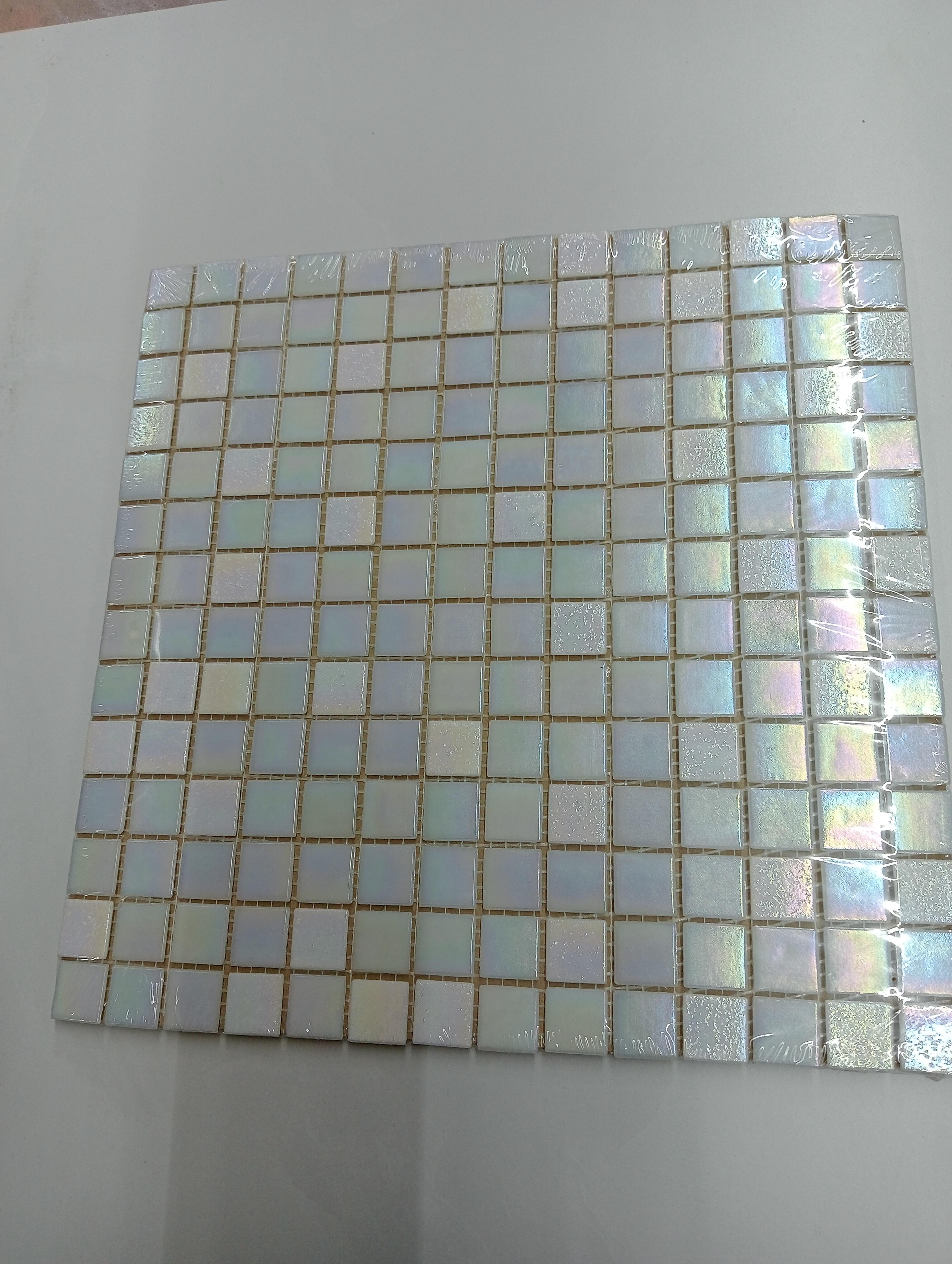 IMEX โมเสคแก้ว 30*30 QUADRO LUSTER WHITE VT-27QD