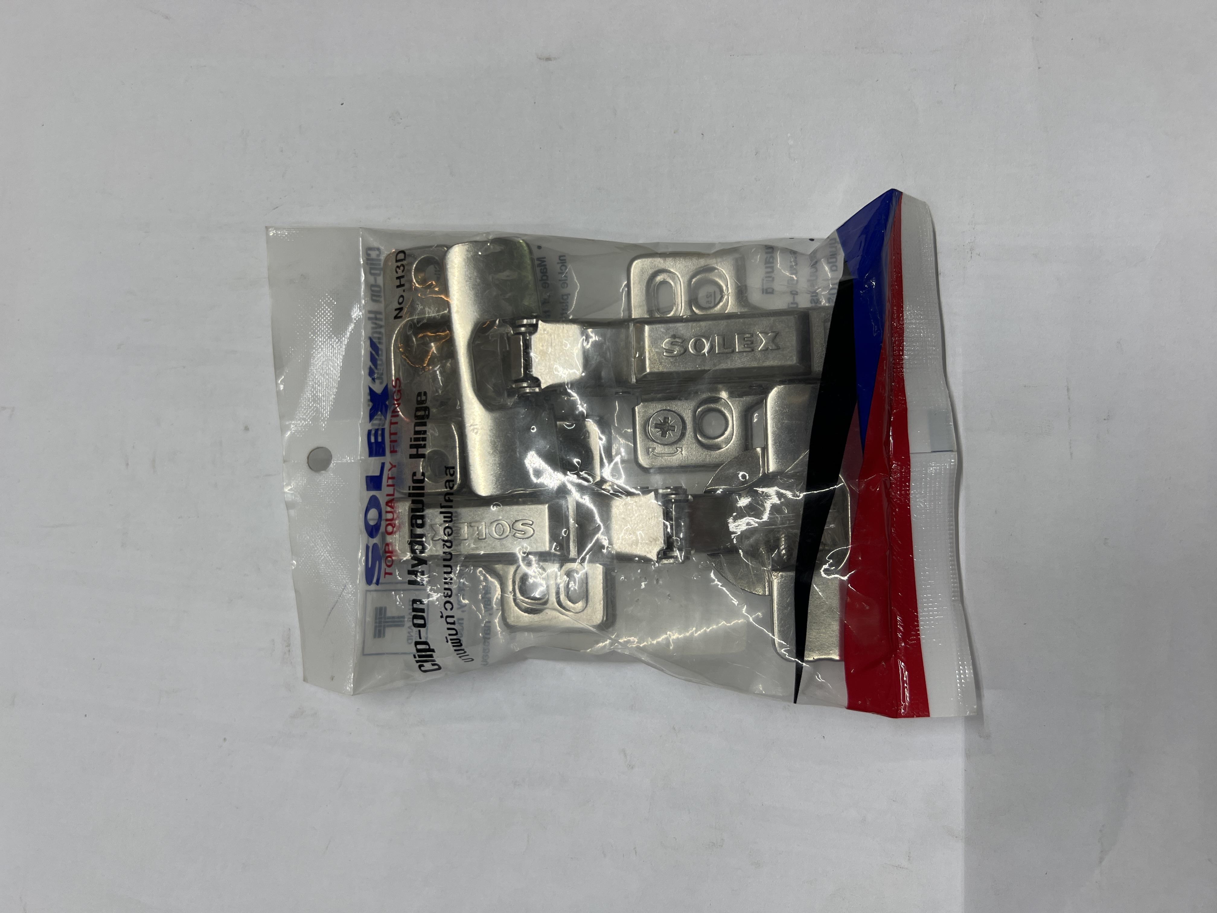 SOLEX บานพับ Soft close H3D กลางขอบ (คู่) SOLEX บานพับ Soft close H3D กลางขอบ (คู่) - ดำรงค์โฮมพลัส