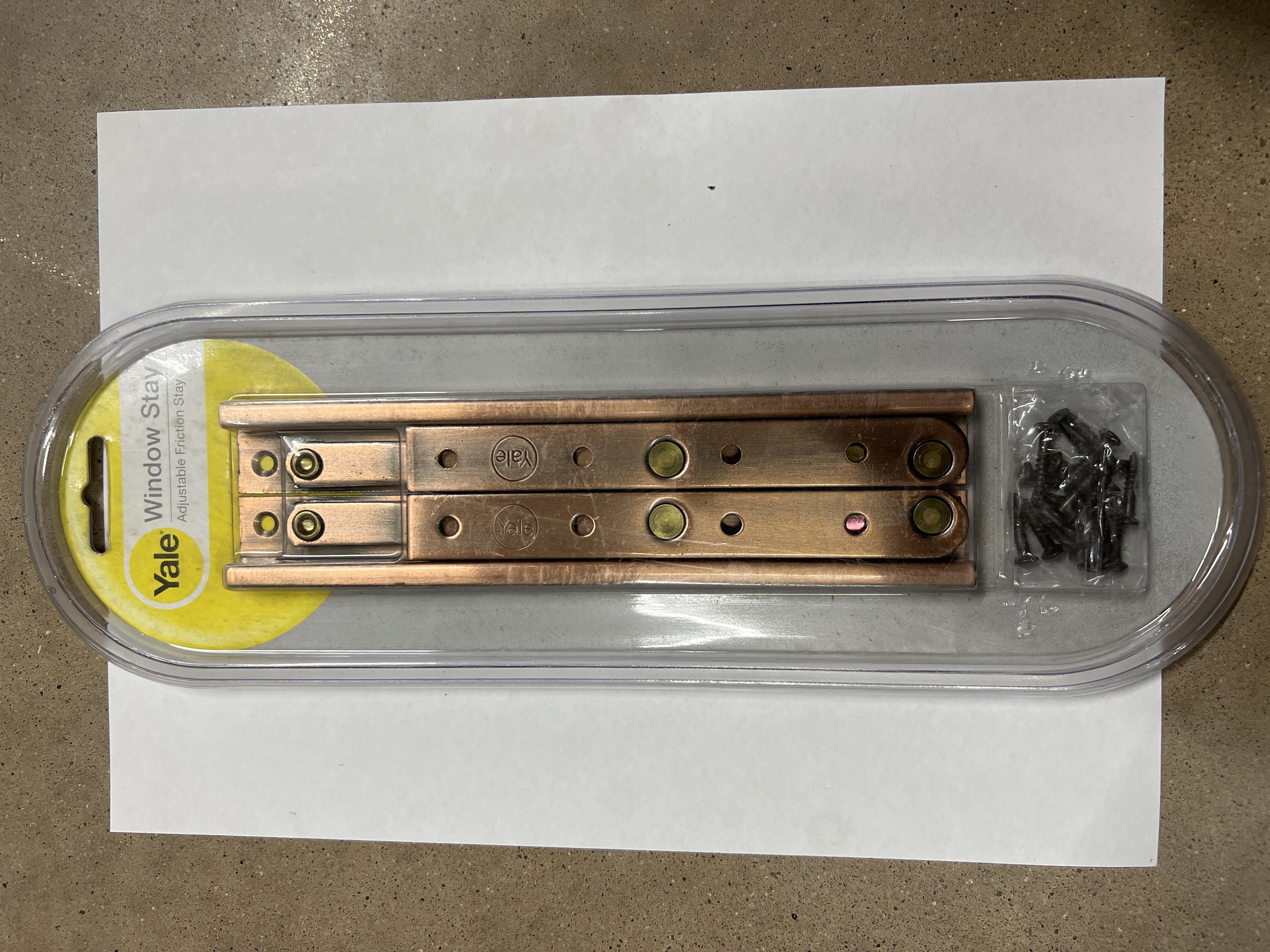 บานพับหน้าต่างเหล็ก สีทองแดงรมดำ ขนาด 8 นิ้ว แบรนด์ YALE - ตกแต่ง ราคา 140 บาท