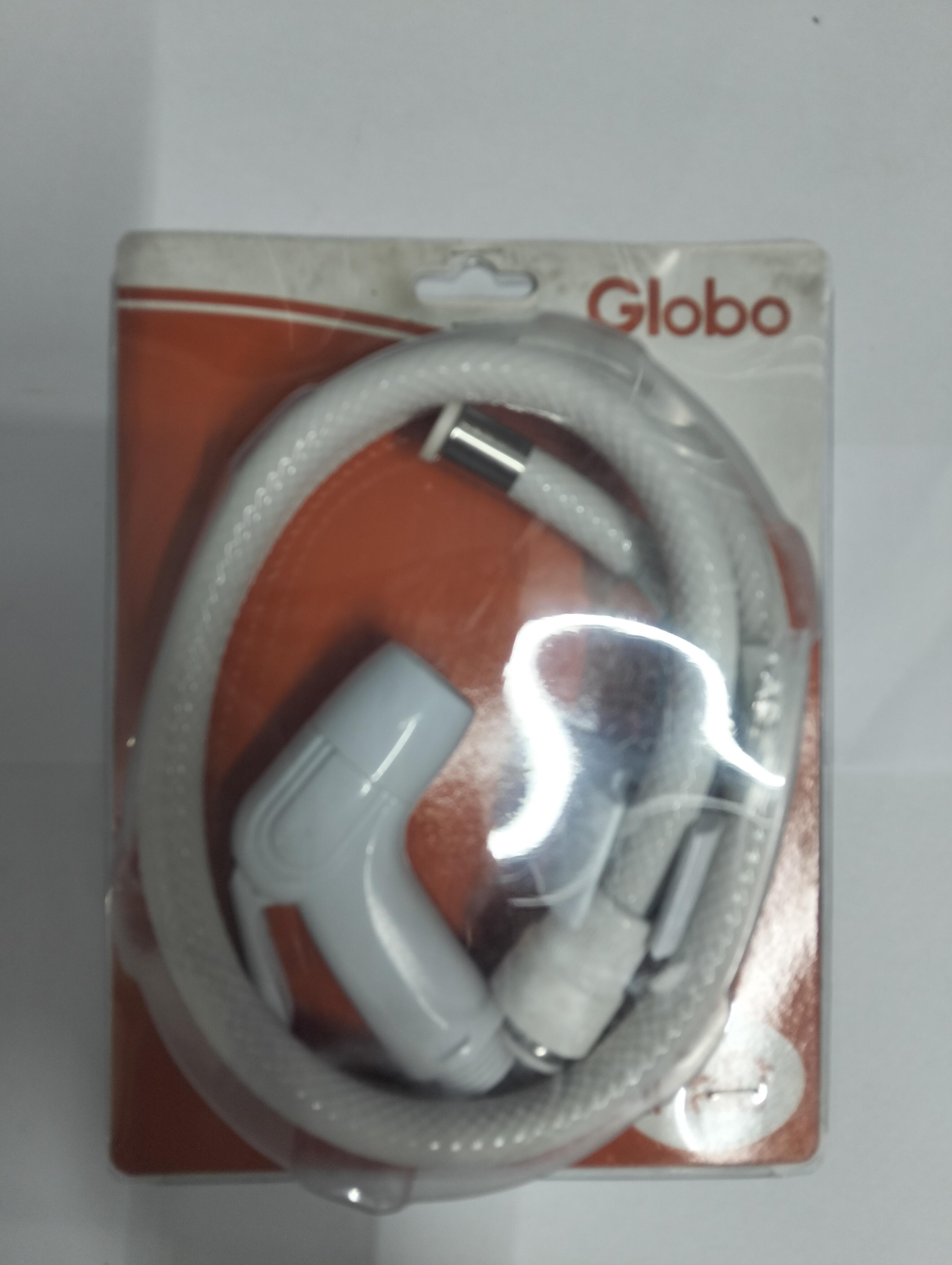 ชุดสายฉีดชำระสีขาว พร้อมสายและขอแขวน GLOBO OA01-325-11 ชุดสายฉีดชำระสีขาว พร้อมสายและขอแขวน GLOBO OA01-325-11 - ดำรงค์โฮมพลัส