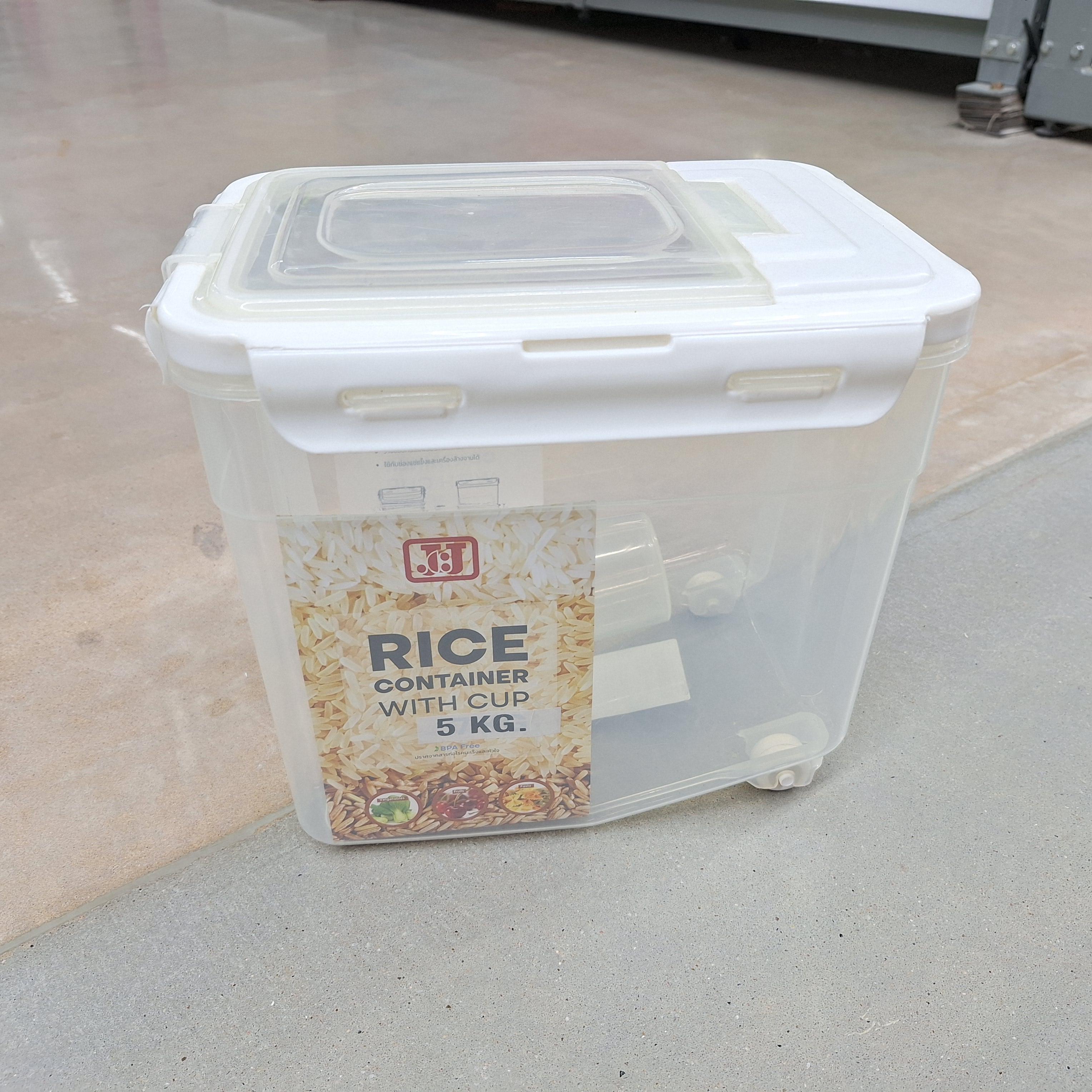 DL กล่องข้าวสารมีล้อ 7kg. 1398 สีขาว DL กล่องข้าวสารมีล้อ 7kg. 1398 สีขาว - ดำรงค์โฮมพลัส