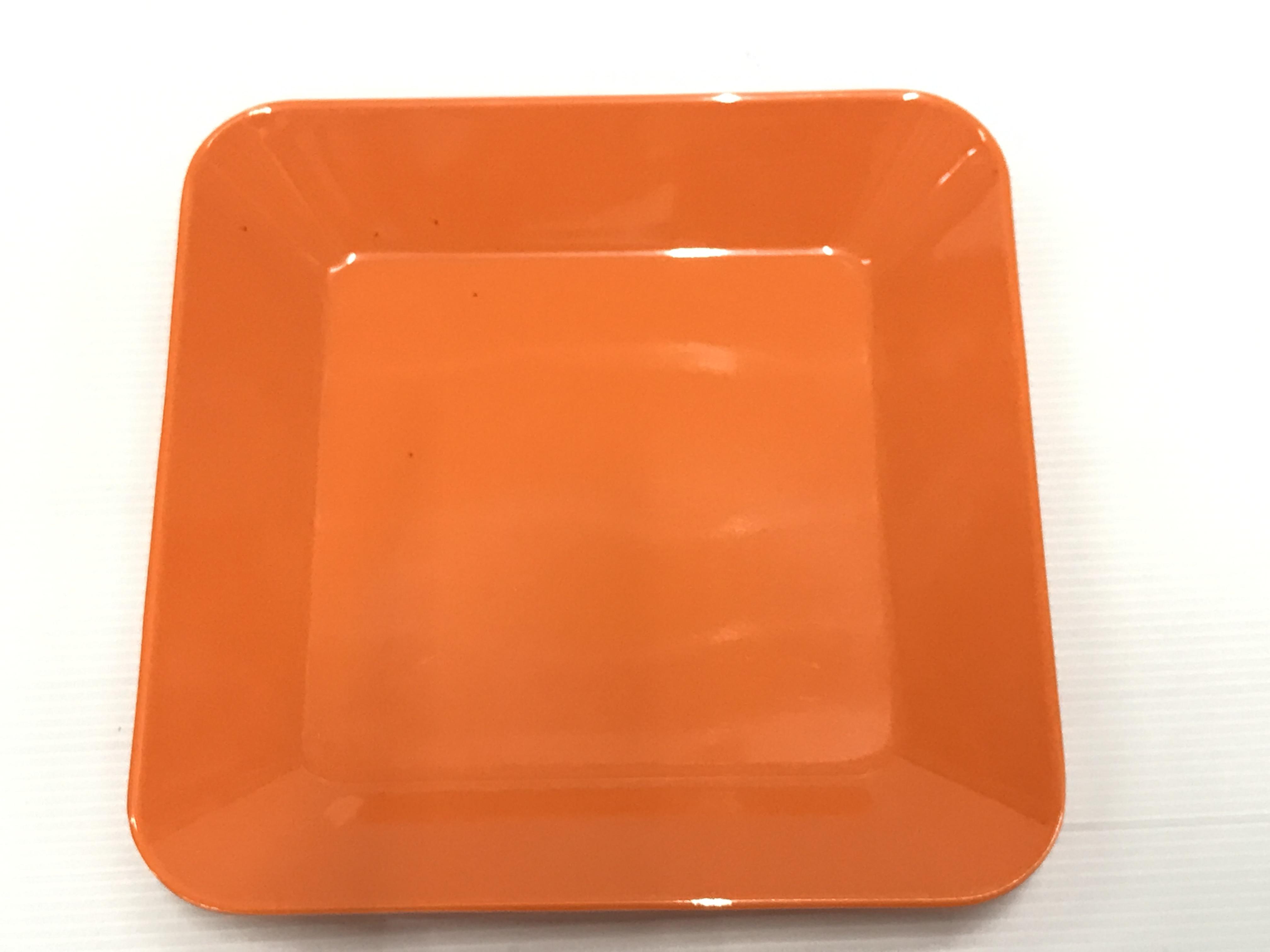 Melamine จานสี่เหลี่ยม 8 นิ้ว P6056-8 สีส้ม Melamine จานสี่เหลี่ยม 8 นิ้ว P6056-8 สีส้ม - ดำรงค์โฮมพลัส