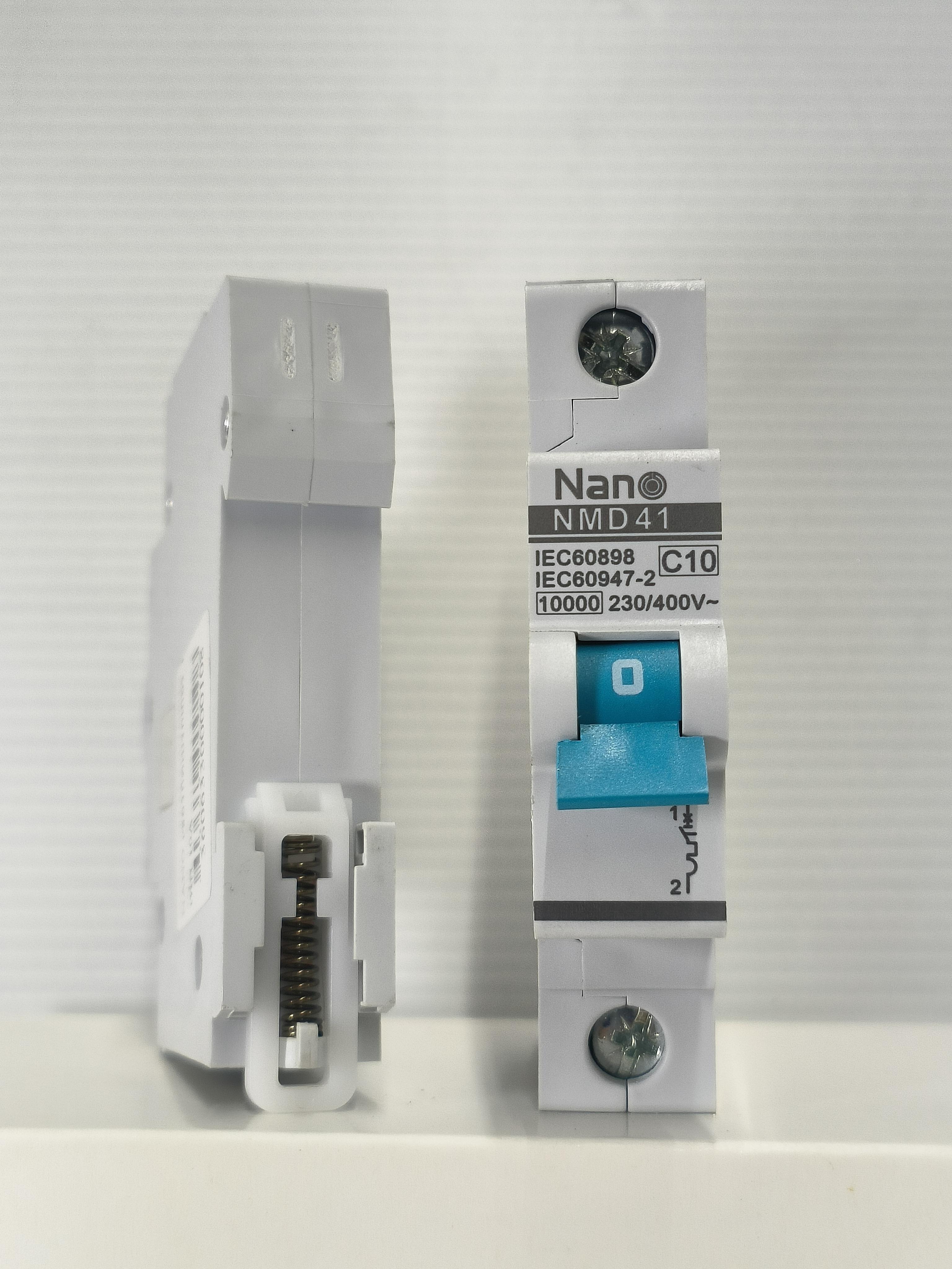 NANO เซอร์กิตเบรกเกอร์ NMD31C10 (1เฟส 10A)(12/ลัง) NANO เซอร์กิตเบรกเกอร์ NMD31C10 (1เฟส 10A)(12/ลัง) - ดำรงค์โฮมพลัส