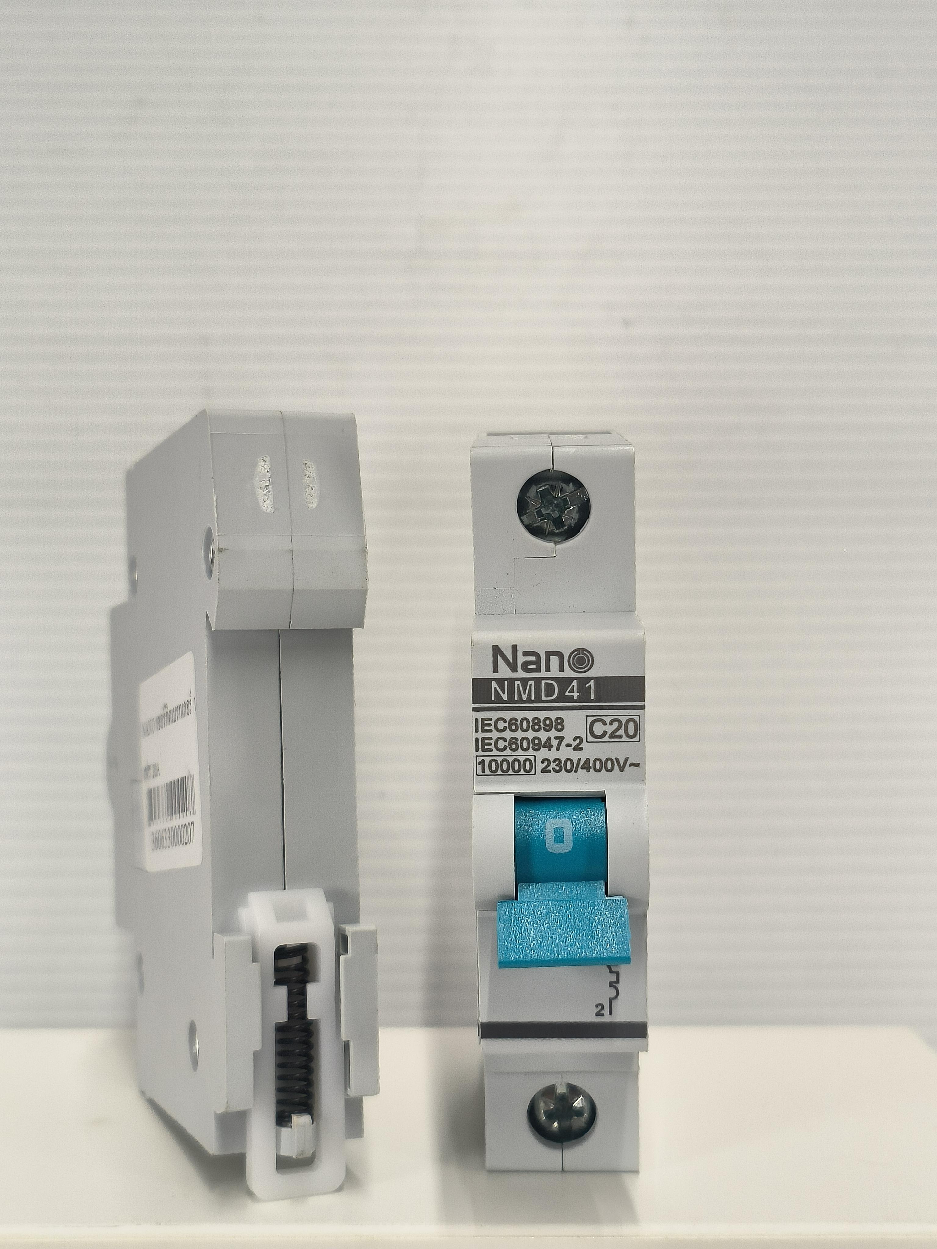NANO เซอร์กิตเบรกเกอร์ NMD41C20 (1เฟส 20A)(12/ลัง) NANO เซอร์กิตเบรกเกอร์ NMD41C20 (1เฟส 20A)(12/ลัง) - ดำรงค์โฮมพลัส