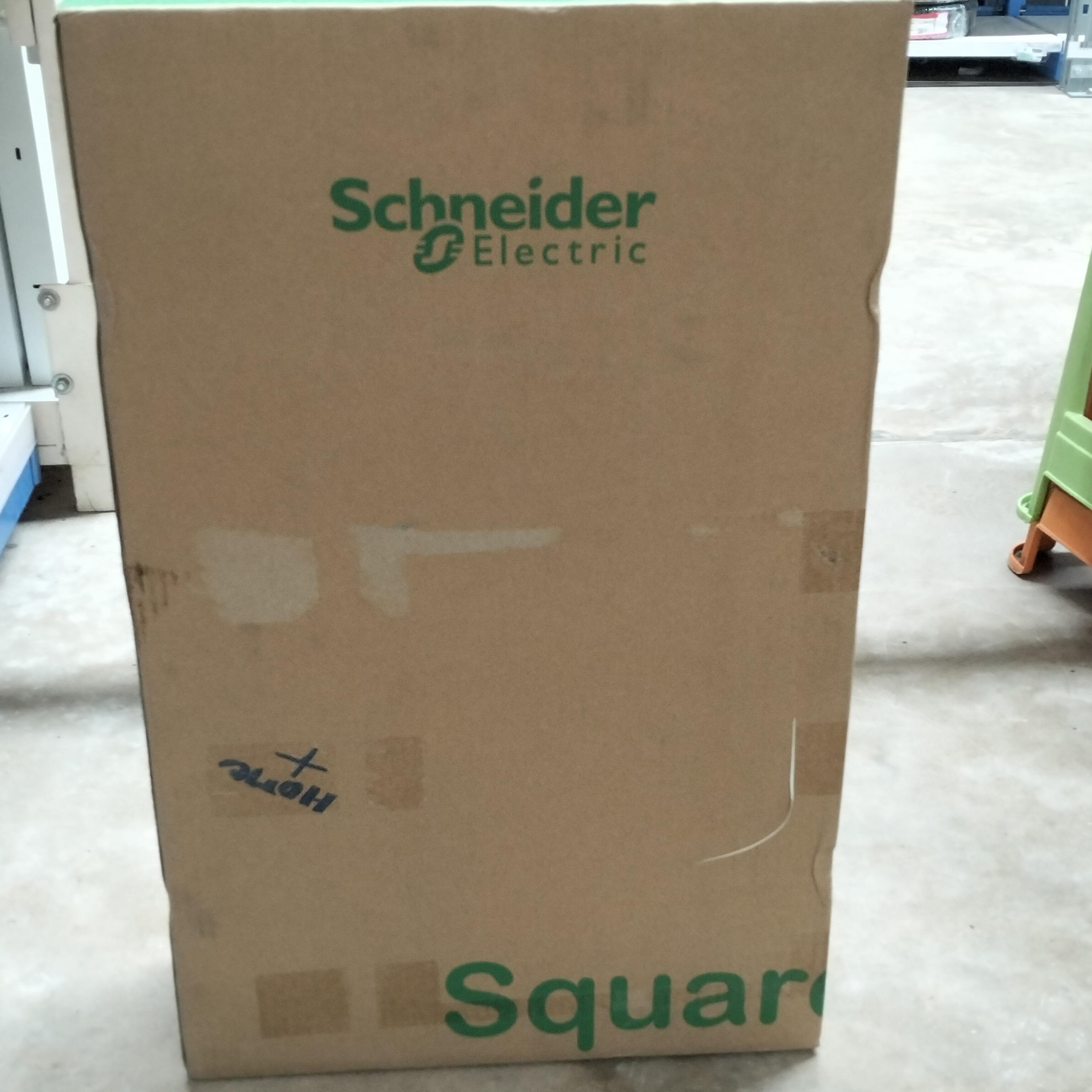 ตู้โหลดเซ็นเตอร์ 3P 24ช่อง เมน100 Schneider - ระบบไฟฟ้าและระบบน้ำ ราคา 7,590 บาท
