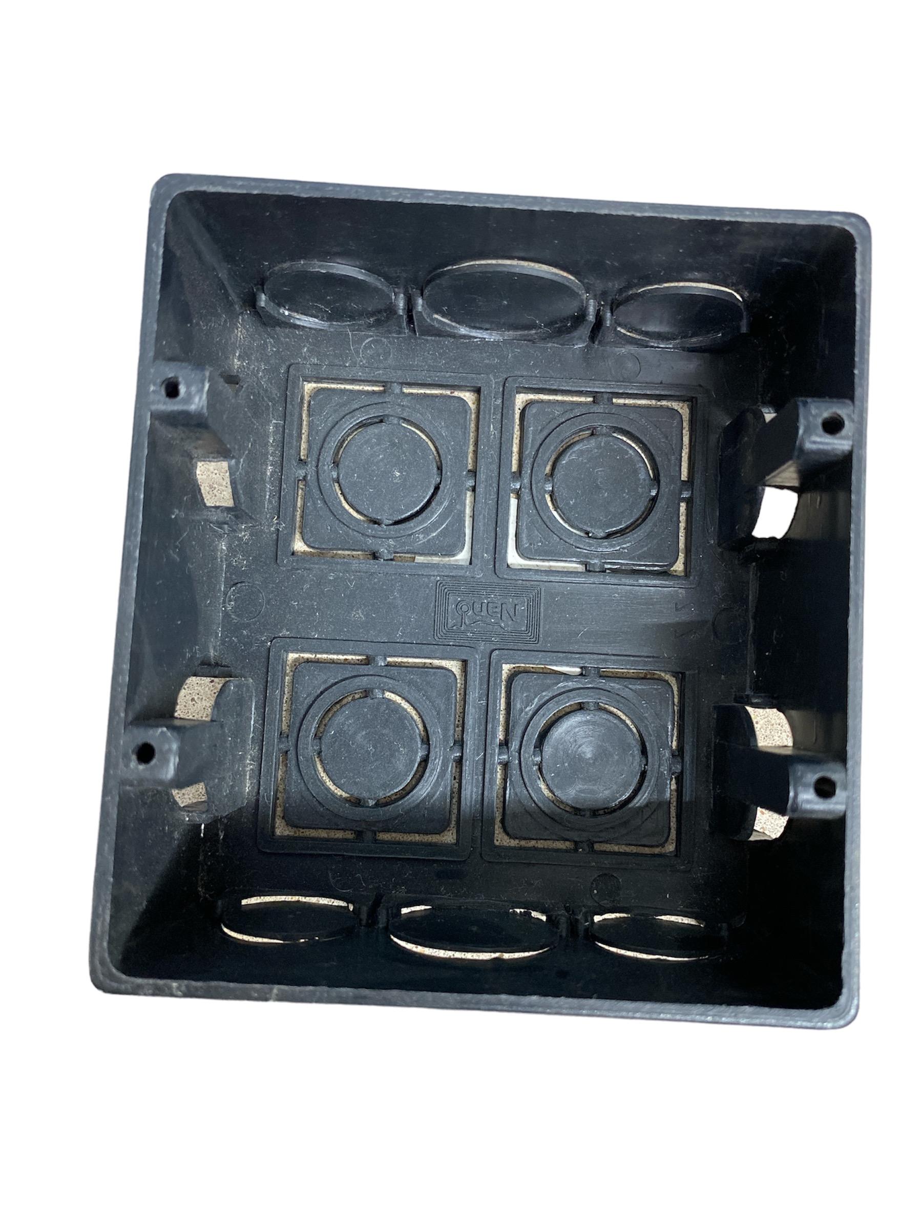NANO บล็อกฝัง NANO-409B (4*4) ดำ(100/ลัง) NANO บล็อกฝัง NANO-409B (4*4) ดำ(100/ลัง) - ดำรงค์โฮมพลัส