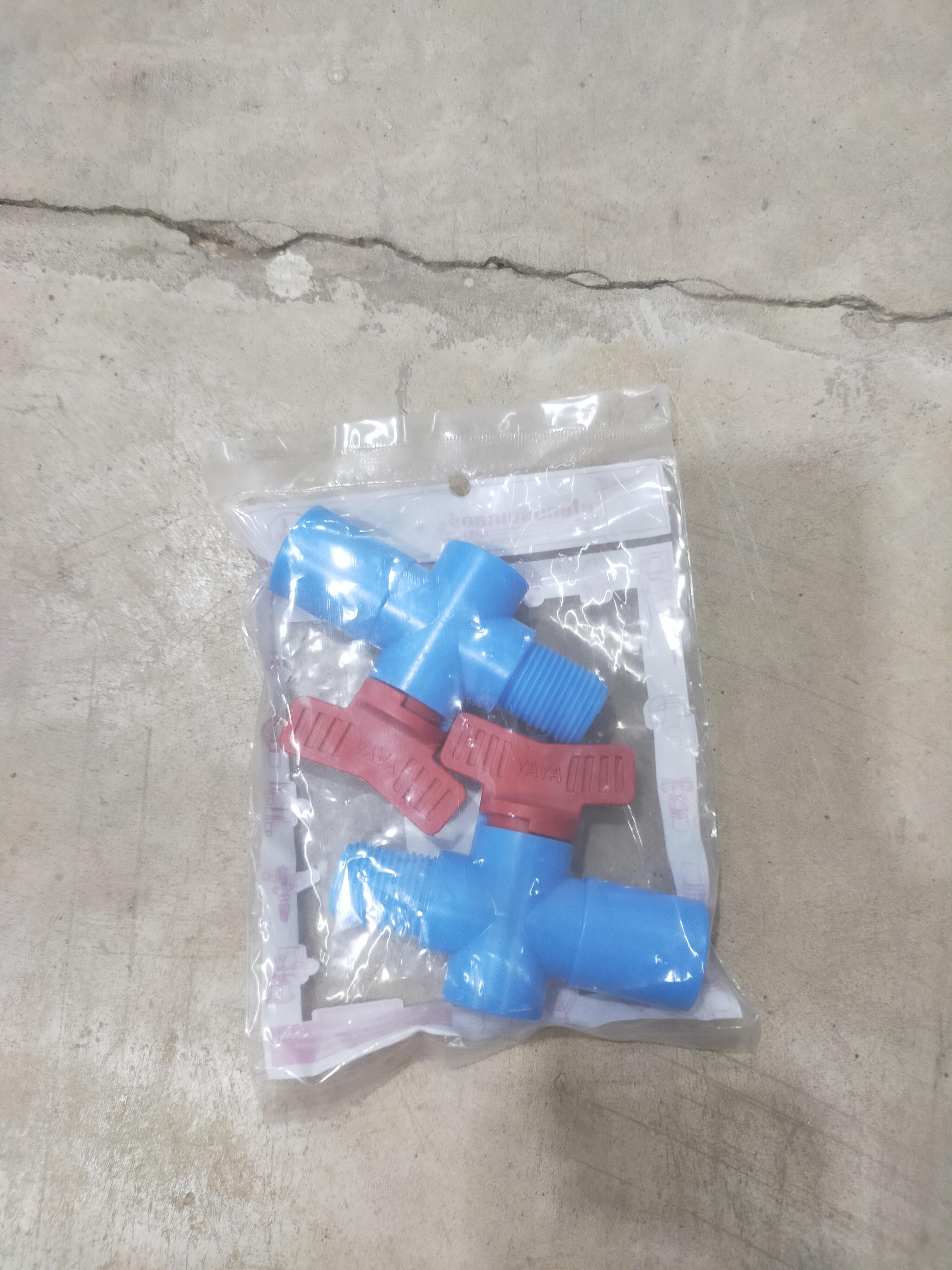 KANOK วาล์วเกษตรมือบิดแดงสวมทับท่อ PVC เกลียวนอก 1/2 361-YY (2อัน/แพ็ค) KANOK วาล์วเกษตรมือบิดแดงสวมทับท่อ PVC เกลียวนอก 1/2 361-YY (2อัน/แพ็ค) - ดำรงค์โฮมพลัส