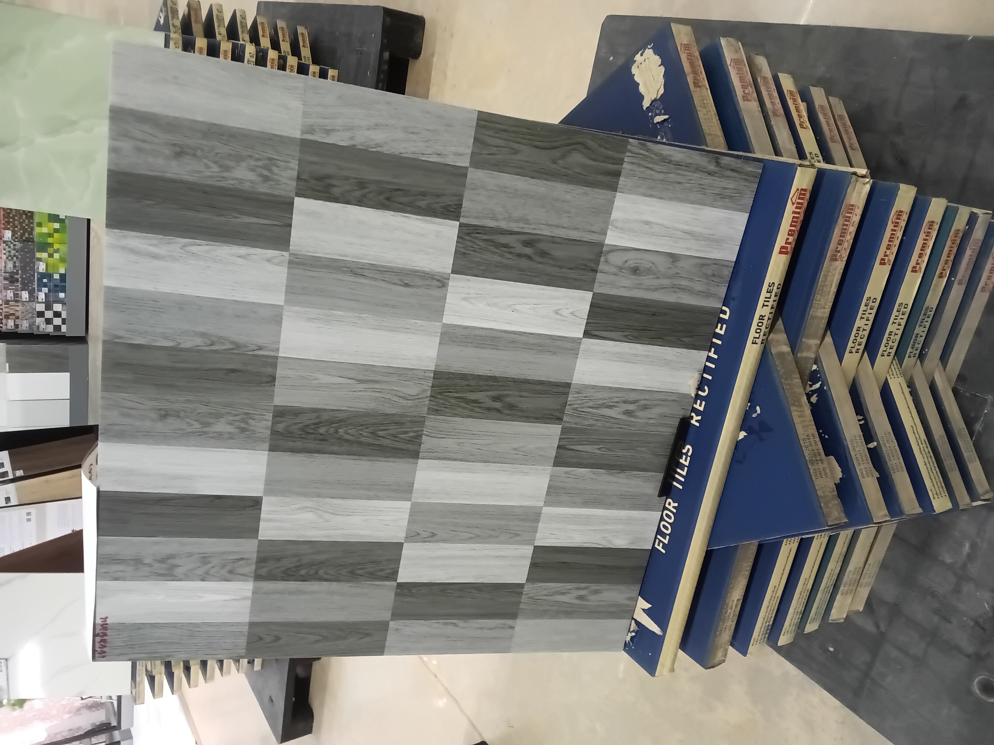 PREMIUM HOME กระเบื้อง 60*60 เยี่ยมพิมาน-เทา (II) R/T (A)(4Pieces/Box, 1 Box: 1.44) แบรนด์ SCG CERAMIC - ตกแต่ง ราคา 289 บาท