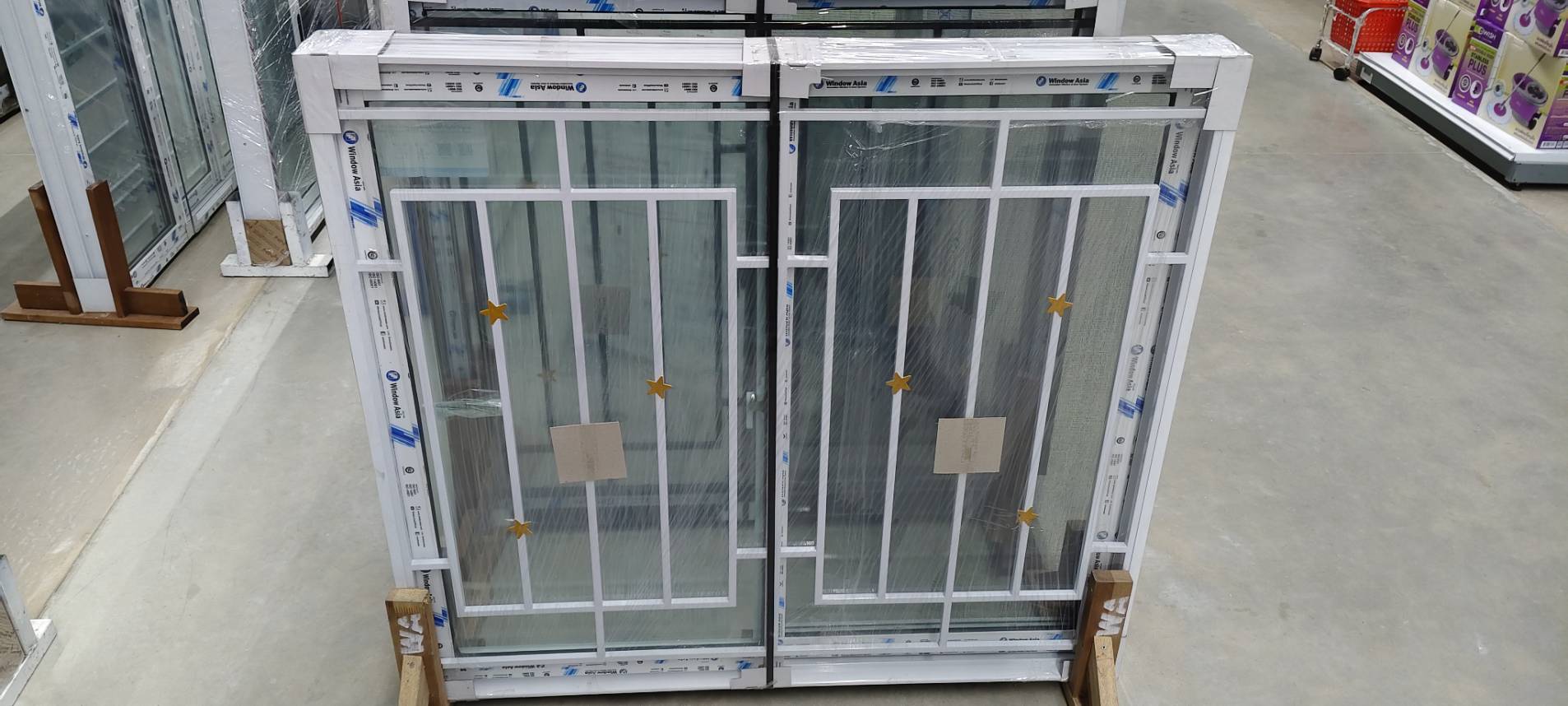 WINDOW ASIA หน้าต่างเลื่อนสลับ2ช่อง+มุ้ง อบขาว+เหล็กดัด(ดาวเดือน) สีขาว 120*110 FA ECO