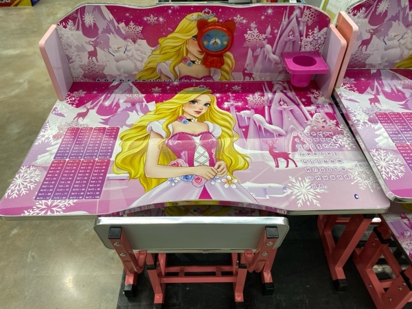 โต๊ะหัดเขียน DFOD3 PRINCESS สีชมพู โต๊ะหัดเขียน DFOD3 PRINCESS สีชมพู - ดำรงค์โฮมพลัส