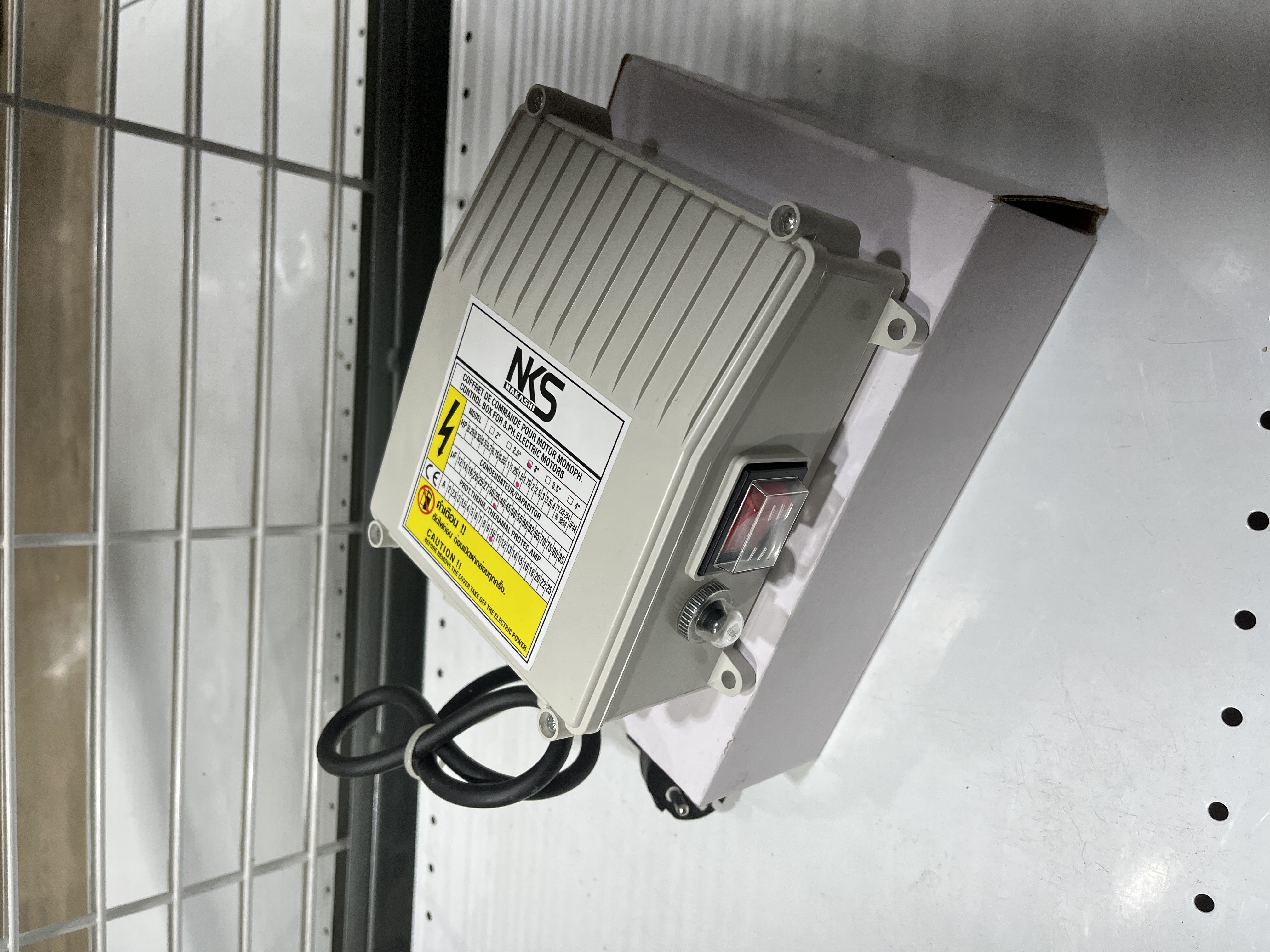 NAKASHI กล่องคอนโทรลปั๊มบาดาล NKS-T (บ่อ 3นิ้ว,4นิ้ว) 1.1Kw. 1.5HP แบรนด์ NAKASHI - การเกษตร ราคา 720 บาท